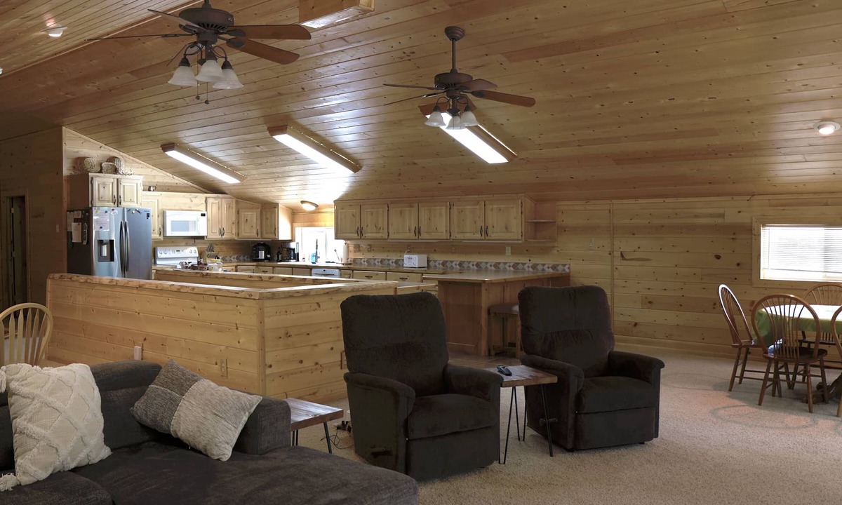 Island Park Cabin | Adventure Basecamp near YNP Hot Tub + Toy Garage