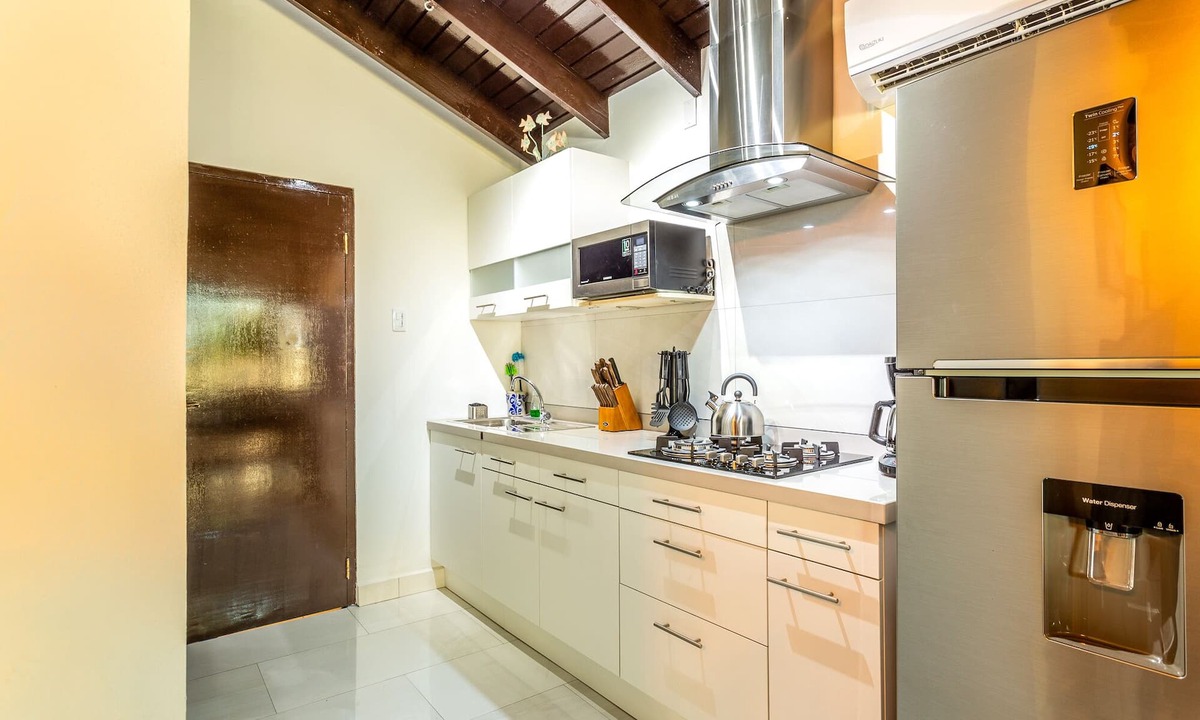Boroncana Villa | Apartment With Charming Patio+ BBQ Near Beach! Free Util's