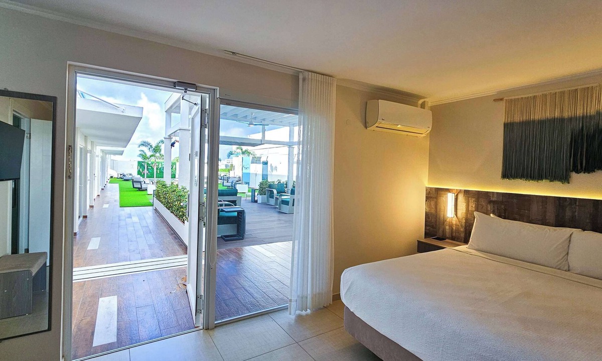Palm Beach Hotel | Aruba Boutique & Art Hotel, Adults Only