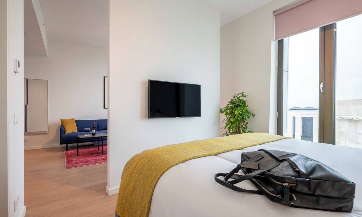 Zuidas Hotel | Bright, Modern Lodging: Fully-equipped Kitchen, Minutes' to Van Gogh Museum!