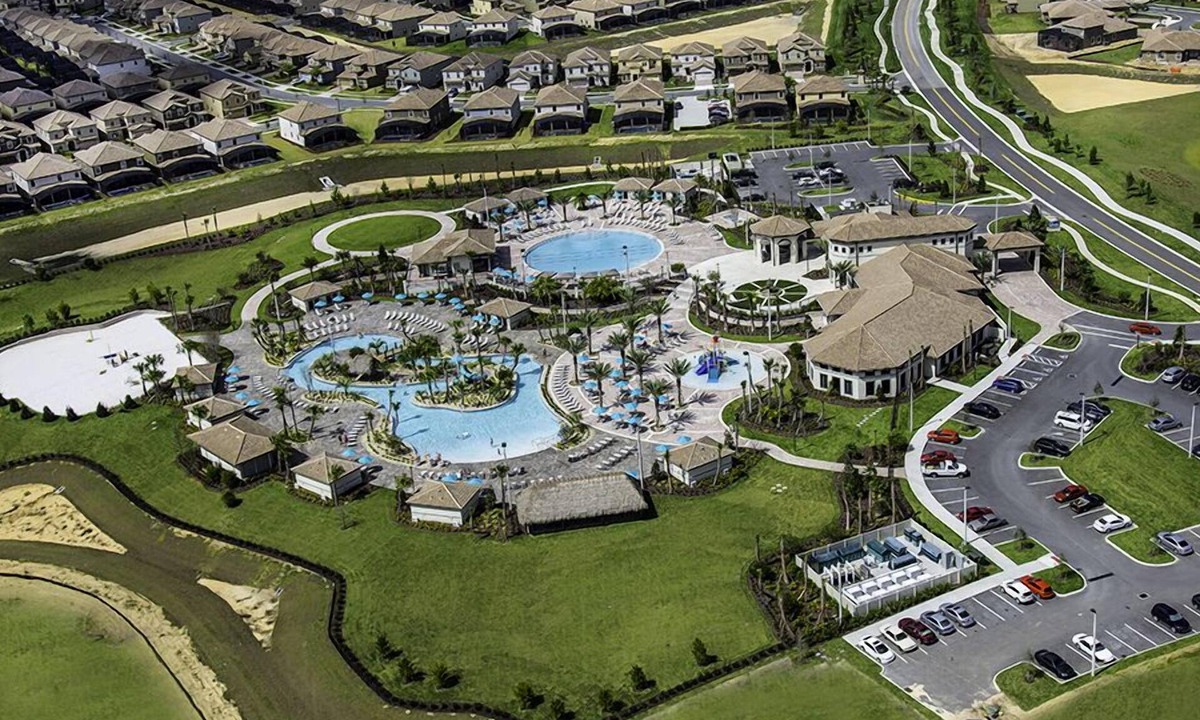 Davenport House | ⛱ Champions Gate -5★ Clubhouse - South Facing Pool - Onsite Tiki Bar & Grill ☀