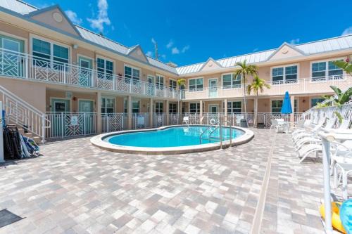 Clearwater Beach Resort | Clearwater Beach Suites #106