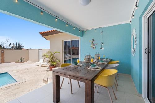Boroncana House | NEW 3BR 2BA Private Villa with Spacious Garden