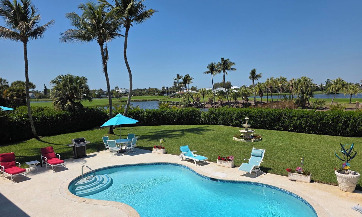 The Dunes House | SANIBEL SUN CASTLE Splendid home, heated pool, great location, bike to beach.