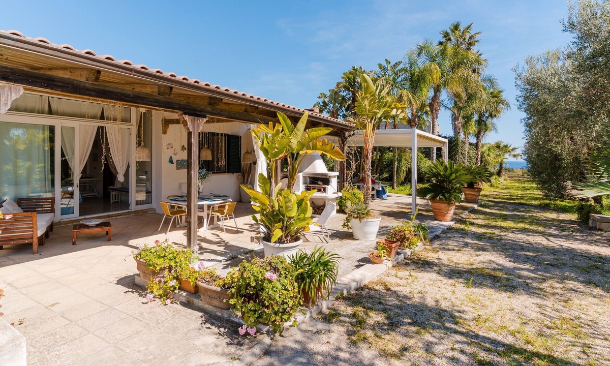 Otranto Villa | Villa 'Deliziosa Patrizia A Otranto' with Sea View, Wi-Fi and Air Conditioning