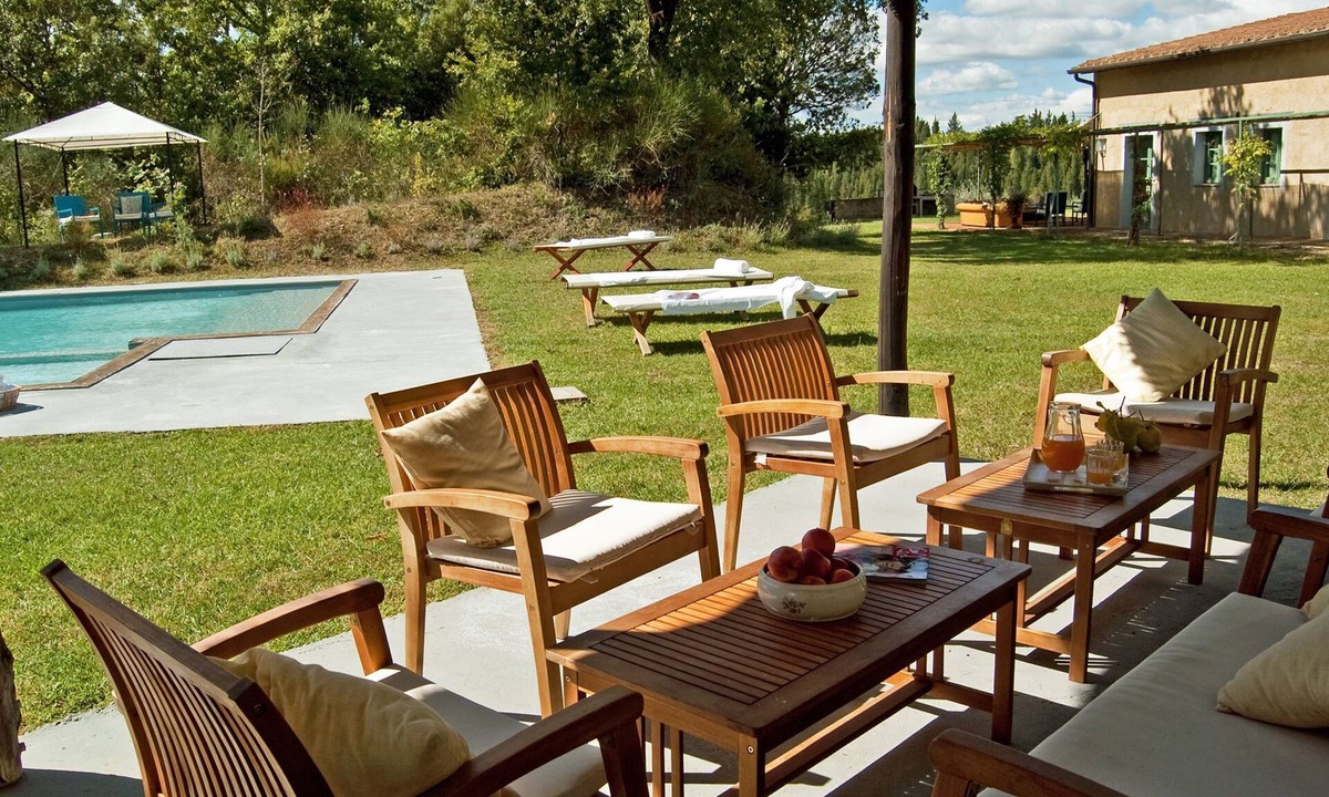 Barberino Val d'Elsa Villa | Villa for 12 with A/C, wifi and a large pool in the Chianti
