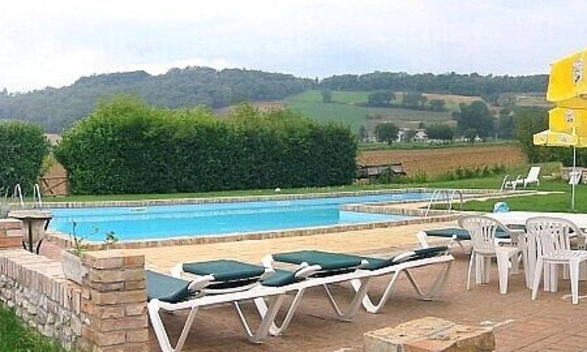 Montone House | Villa Pavone D: A graceful studio apartment surrounded by the greenery, with Free WI-FI.