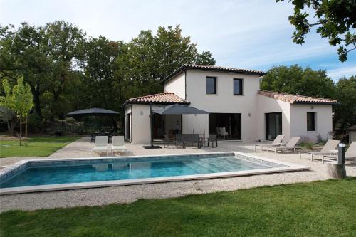 Pernes-les-Fontaines Villa | Villa with heated pool and Ventoux View in Pernes