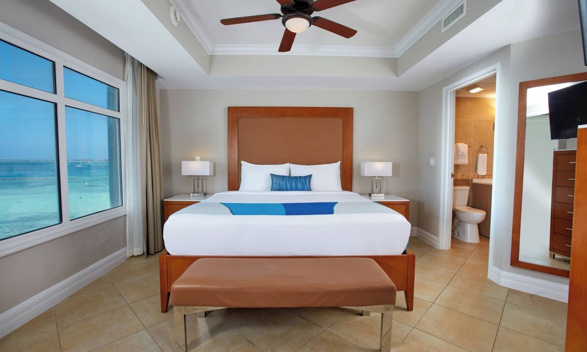 Palm Beach Hotel | Your Search for the Perfect Stay Ends Here! 2 Outdoor Pools, Free Parking!