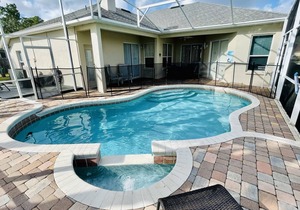 Classically elegant 4/3 Pool Home on the premier golfing community Highlands Reserve in Davenport