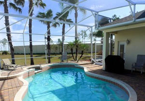 Classically elegant 4/3 Pool Home on the premier golfing community Highlands Reserve in Davenport