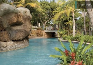 Oceanfront Studio with Amazing grounds. Lazy river on grounds. Great for kids