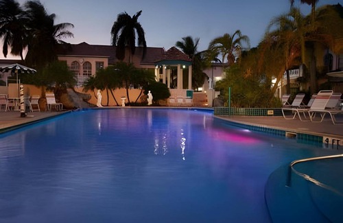 Palm Beach Resort | 1152 m² Resort ∙ 2 bedrooms ∙ 127 guests