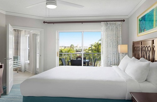 Arashi Resort | 2 Bedroom Garden View at Marriott's Aruba Surf Club