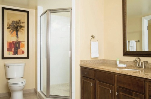 Palm Beach Resort | 2 BR Villa @ Aruba Surf ~ 4 Star ~ Resort Access ~ Palm Beach ~ Pools ~ Kitchen