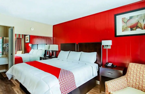 Ridgeland Hotel | 2 Spacious King Room Perfect for Budget-Friendly Getaways