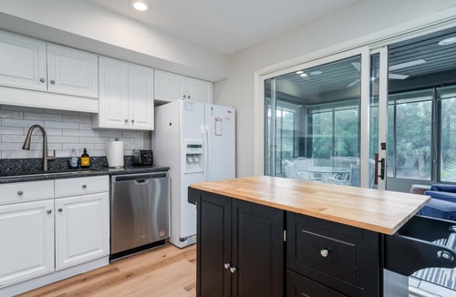 Spinnaker Beachhouses Villa | 2BR/2BA Spinnaker! Great Beach Location! Amenity access included! Pet Friendly!
