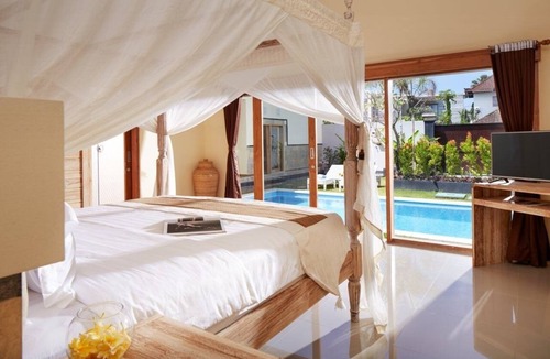 Petitenget Villa | 3Bedrooms Central Seminyak walking distance to the Boutique shop,Restaurant,Bar