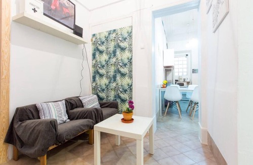 Santa Isabel Apartment | 5-Bedroom Apartment in the City Center, Rato