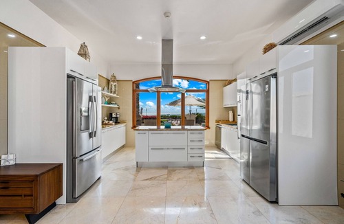 Malmok Villa | 5-Star Oceanfront Villa near The Ritz Pool & Stunning Views