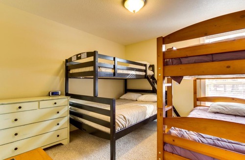 Sunriver House | Abbot House and Mountain Retreat