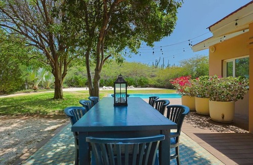 Malmok Villa | Beach Front 5BR Catalina Beach House by Bocobay