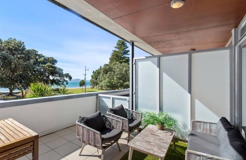 Browns Bay Apartment | Beach Front Bliss - by Furnished Rentals