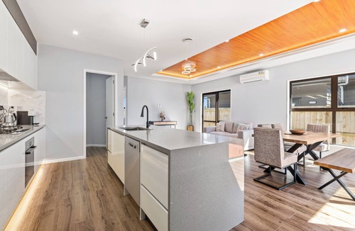 Clarks Beach House | Beach Revival - Clarks Beach Holiday Home