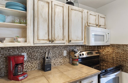 Kiska Beach House | Book now for August! Golf Cart Included! Private Pool! 2 Blocks to Beach!