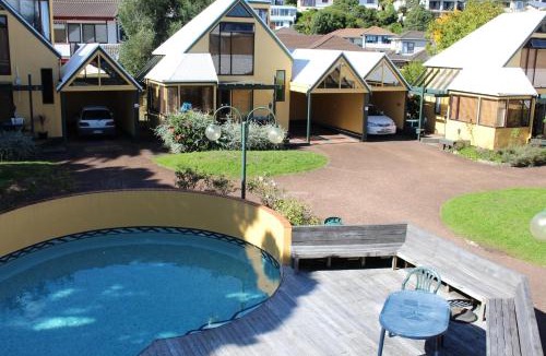 Bucklands Beach Hotel | Bucklands Beach Waterfront Motel