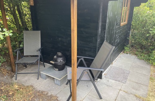 De Cocksdorp House | Bungalow an den Dünen: Großzügiger Garten mit BBQ, Stuga und BBQs sowie Sauna