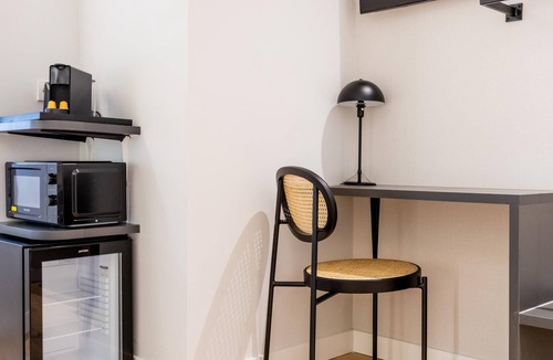 Lista Hotel | Calma Rooms by Charming I
