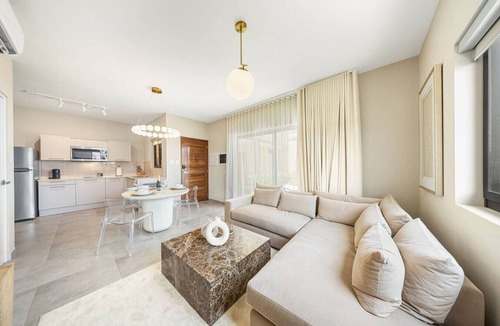 Gold Coast Villa | Charming 1-BR Townhouse | Diamante 229c by Bocobay