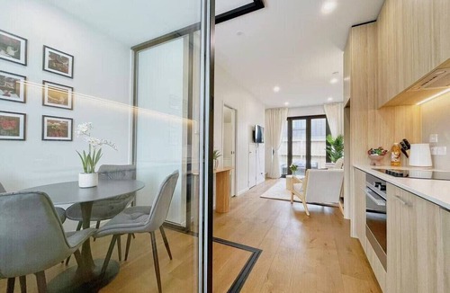 Grey Lynn Villa | Charming Stay in Grey Lynn Close to CBD