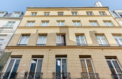 Strasbourg -Saint-Denis Apartment | Chenier Studio - Studio Apartment, Sleeps 2