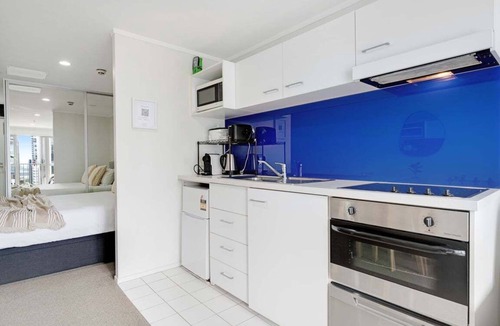 Auckland Central Business District Resort | Comfortable Studio, Aircon, Central Location