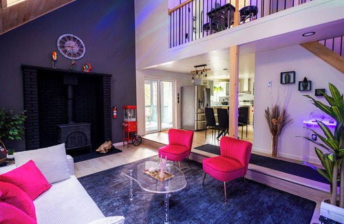 Pocono Summit House | Deer Trails Retreat Games Fire Pit Near Kalahari Pocono Camelback