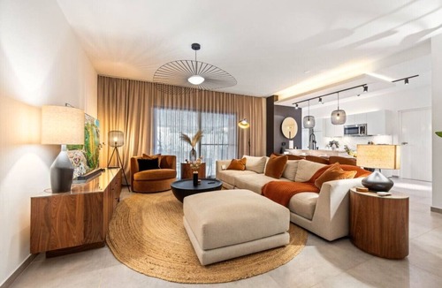 Gold Coast Villa | Diamante Royale at Gold Coast by Bocobay