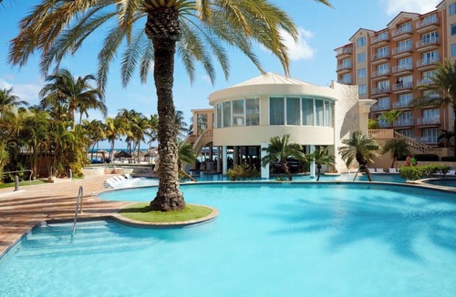 Palm Beach Hotel | Enjoy Every Moment in This Modern Retreat! Outdoor Pools, Beach, Free Parking!