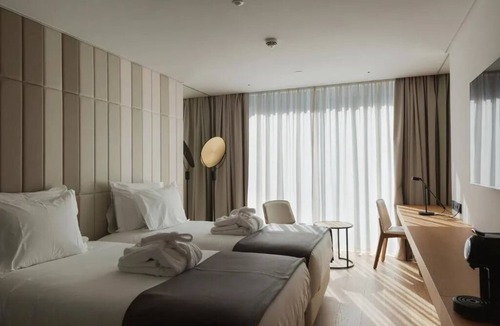 Sao Jorge de Arroios Hotel | Entertainment Destination l Rooftop Scenery & Pool, Centrally Located
