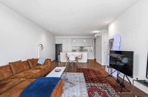 Greenlane - Ellerslie Apartment | Epsom Apartment Near Cornwall Park by Zodiak Stays