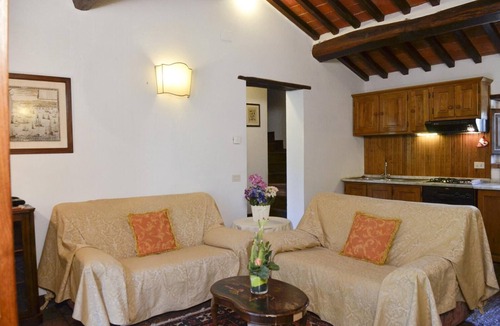 San Pietro a Cegliolo Apartment | EXCLUSIVE CASALE x38 Beautiful farmhouse surrounded by nature, with swimming pool just 3 km from Cortona