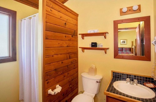 Downtown Cannon Beach Hotel | Experience the Magic of the Coast with Beach Access Nearby!