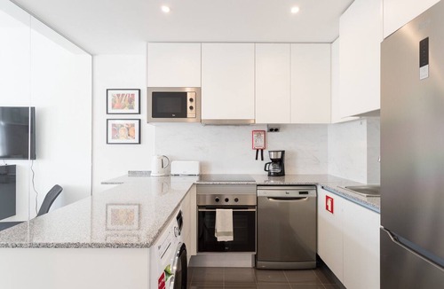 Sao Jorge de Arroios Apartment | FLH Marquês Charming Flat I