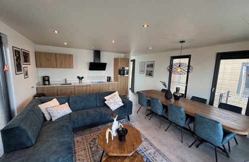 Enkhuizen House | Front row - with fence - Premium BeachHouse Deck Eight