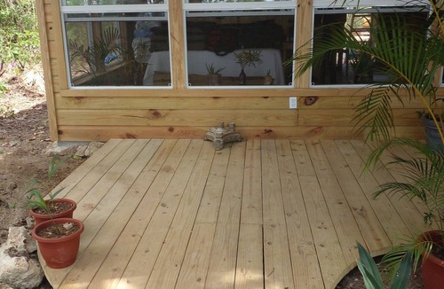 Green Island Cabin | Full Ocean Front Cabin By the Beach