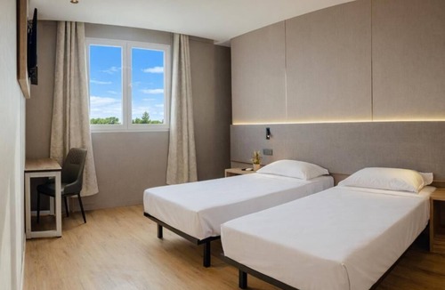 San Sebastian de los Reyes Hotel | HOTEL GOLDEN