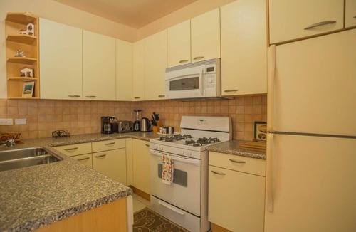 Noord Villa | Impressive 2 bedroom villa overlooking the golf course