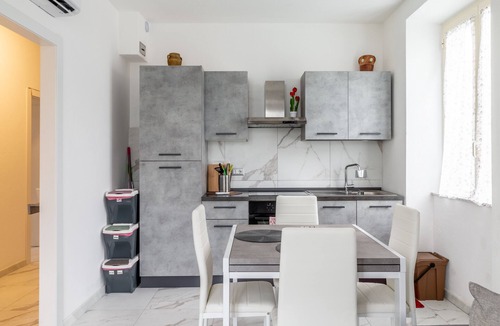Ripa-Pozzi-Ponterosso Apartment | Apartment 'Casa A Pochi Passi Dalla Versilia' with Mountain View, Shared Garden and Air Conditioning