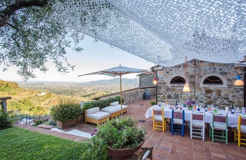 Nozanno Villa | LA MACINA FARMHOUSE AND OLIVE OIL ESTATE